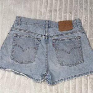 Levis Vintage Short | Size 29 or 30 ?